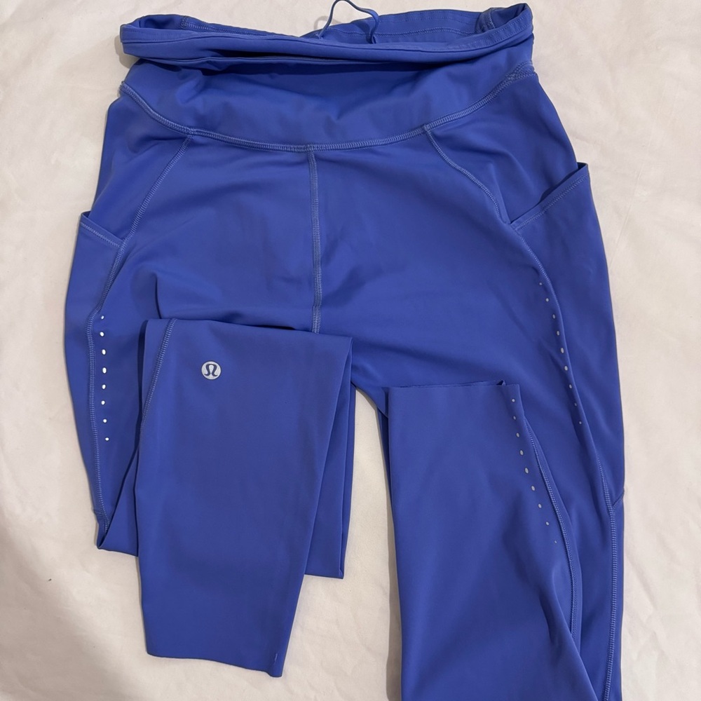 LULULEMON 33” Leggings Side and Hidden Inner Pockets Blue size 6 - Picture 8 of 9